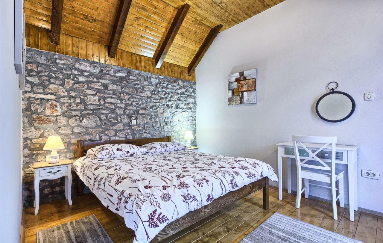 Dalmatia Stone House - Heated Pool Pensionat Biorine Eksteriør billede
